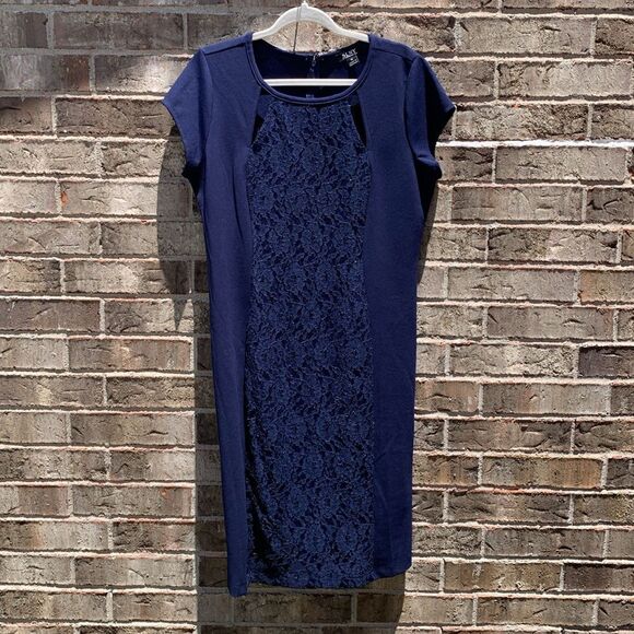 Take 50% OFF- SLNY Blue Sheath Dress with Flutter Sleeves, Size-14 - Picture 5 of 8